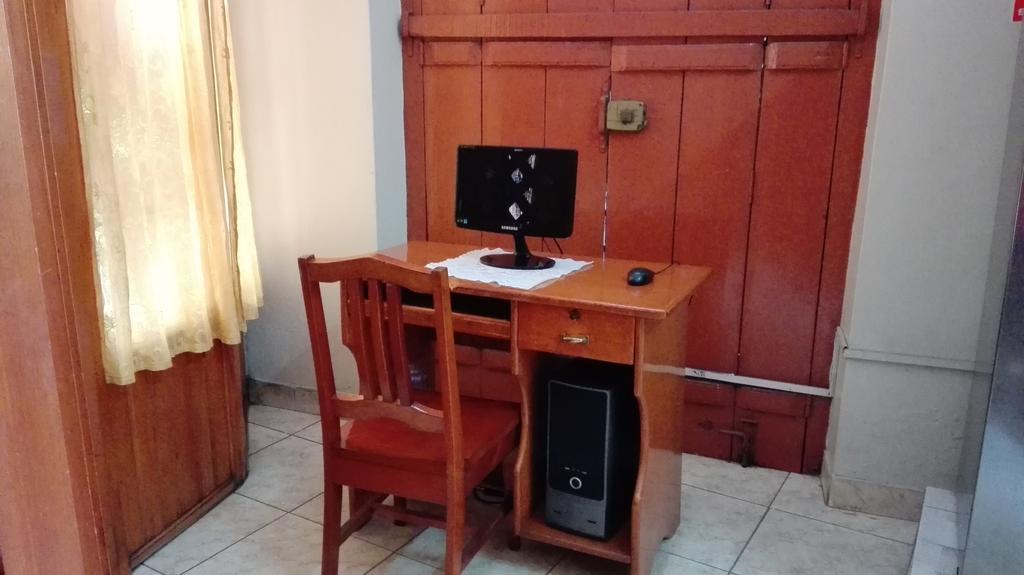 Hostal El Colibri Iquitos Kültér fotó