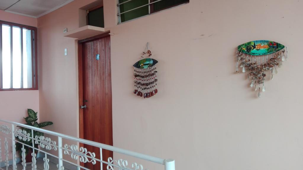 Hostal El Colibri Iquitos Kültér fotó