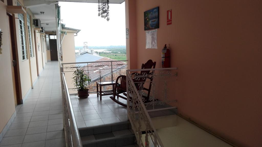 Hostal El Colibri Iquitos Kültér fotó
