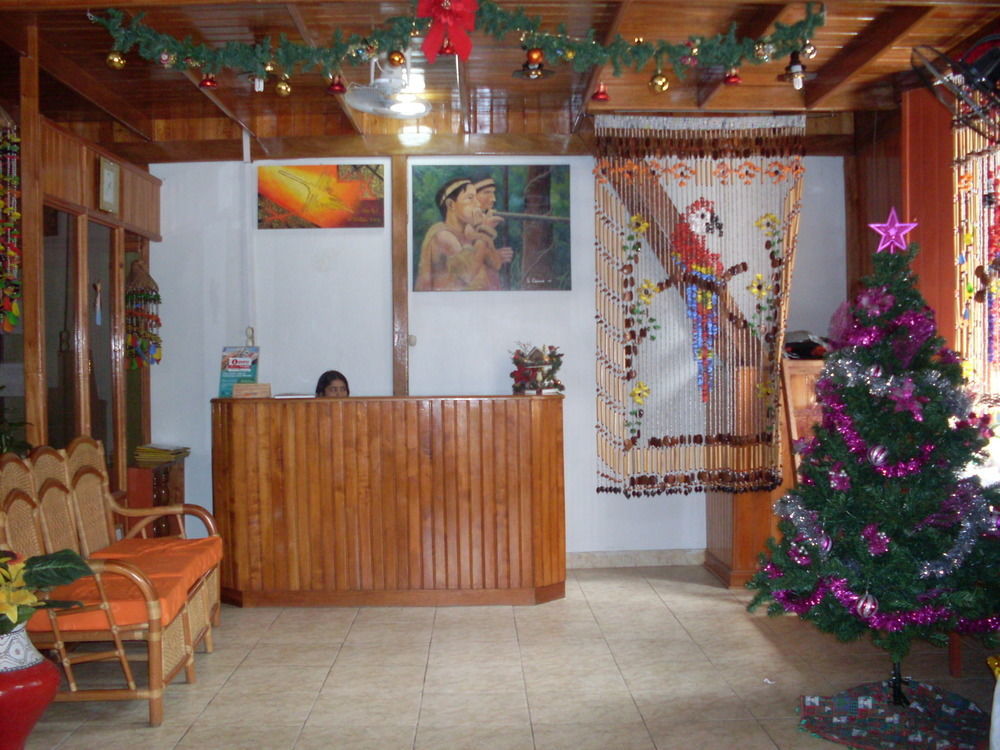 Hostal El Colibri Iquitos Kültér fotó